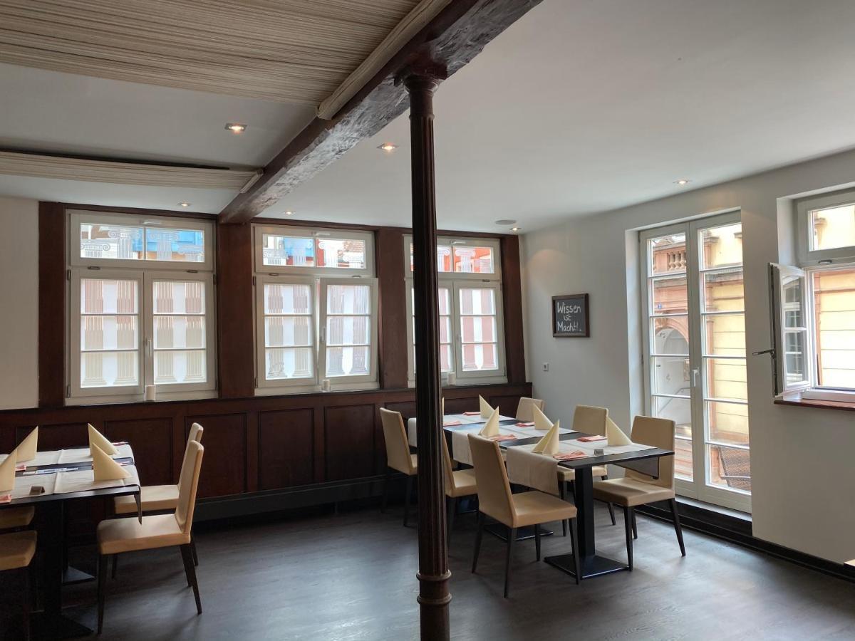Hotel Loewen ラール エクステリア 写真